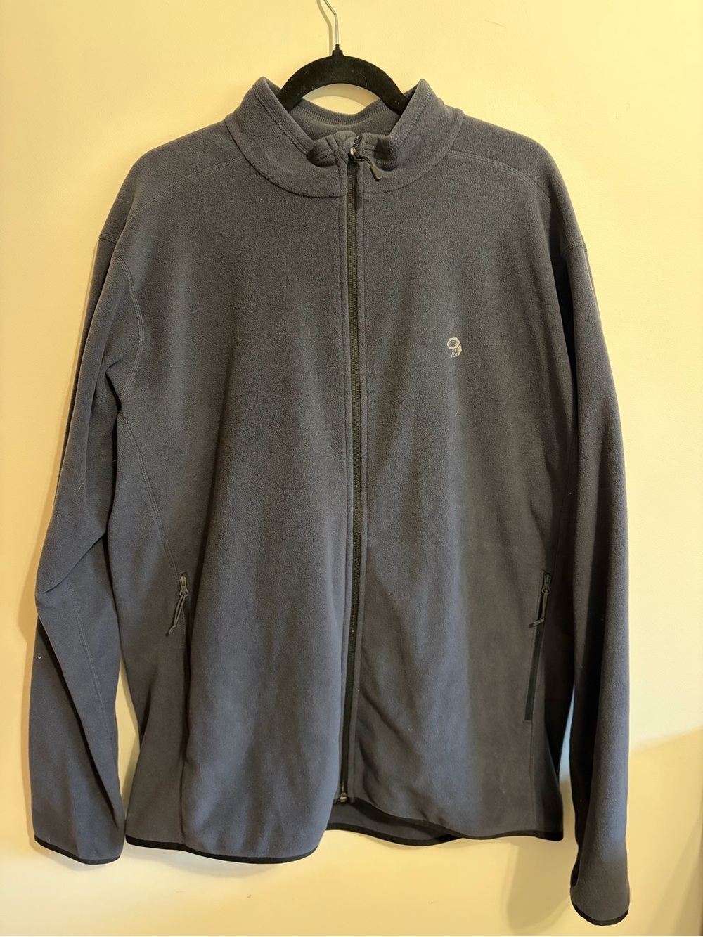 MOUNTAIN HARDWARE- size XL Macrochill Full-Zip Fleece Jacket
